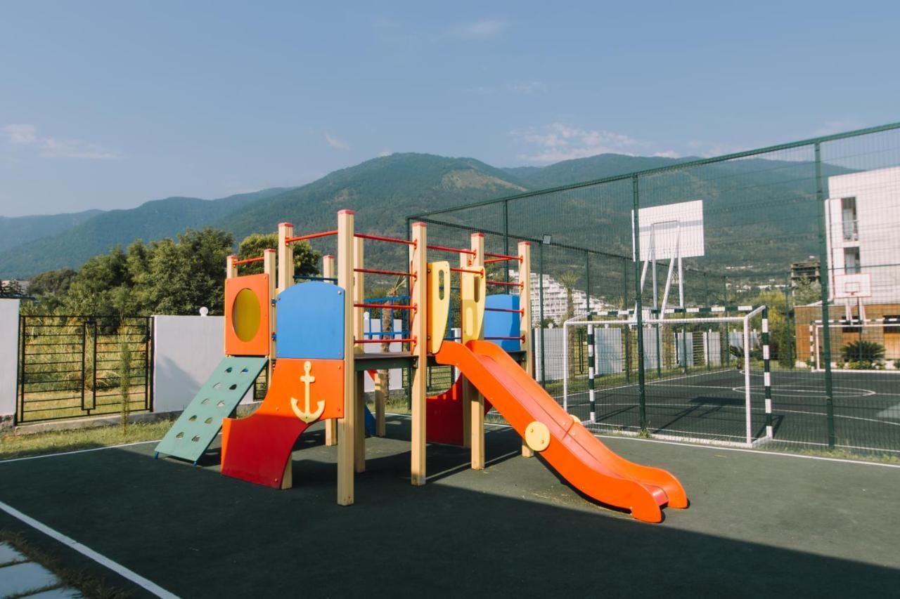 ホテルAquamarine Family Club ガグラ エクステリア 写真