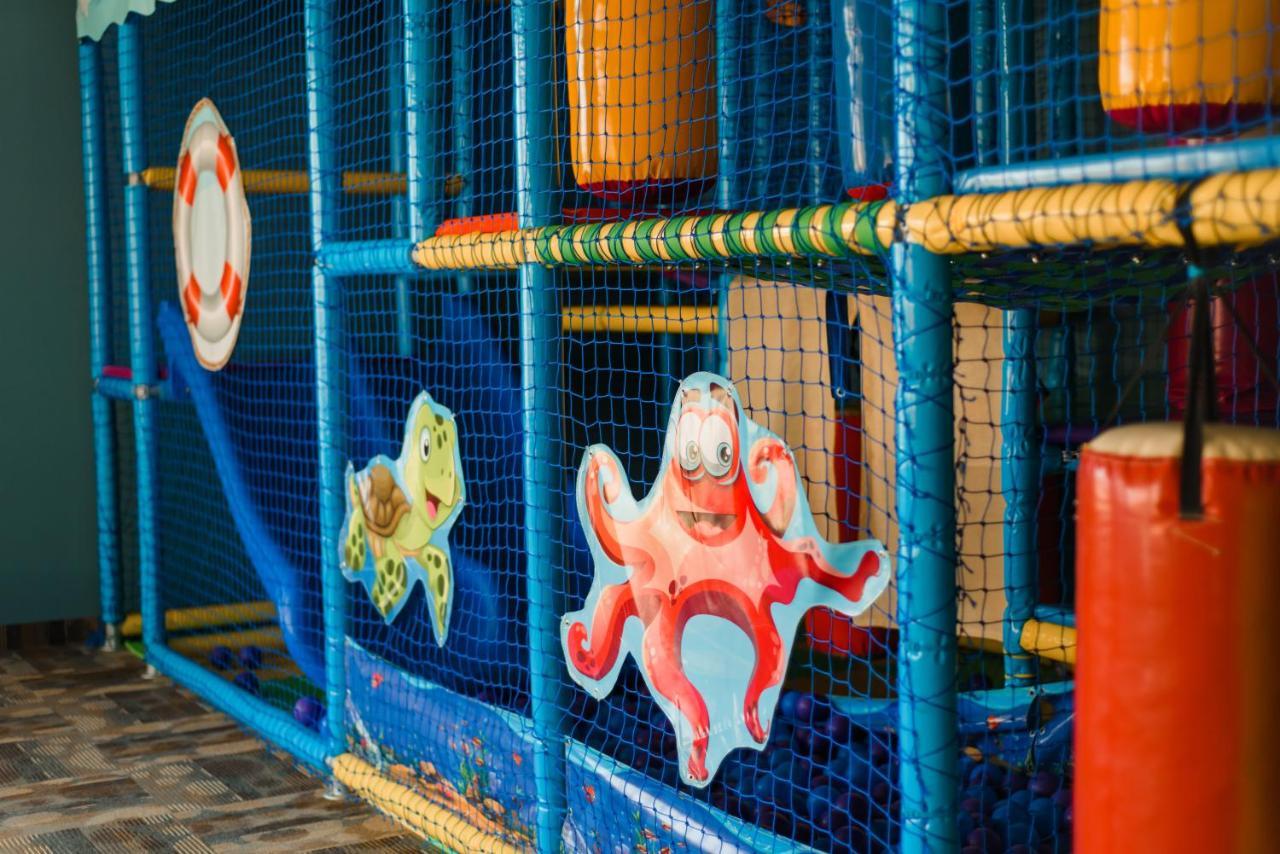ホテルAquamarine Family Club ガグラ エクステリア 写真
